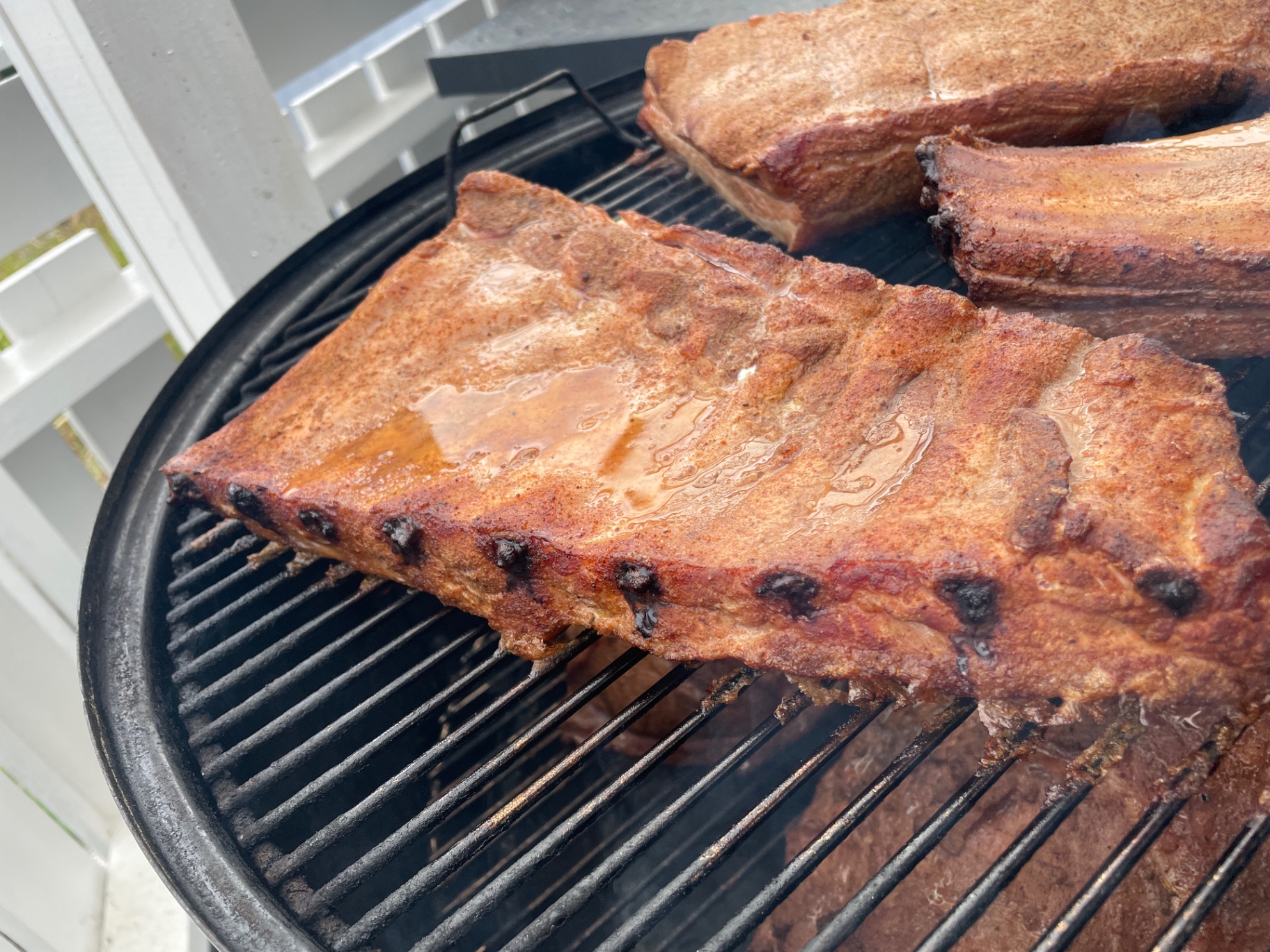 Ribs på kullgrillen
